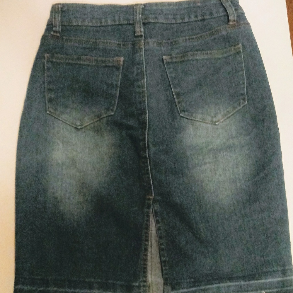 AQ American quality Demin Skirt